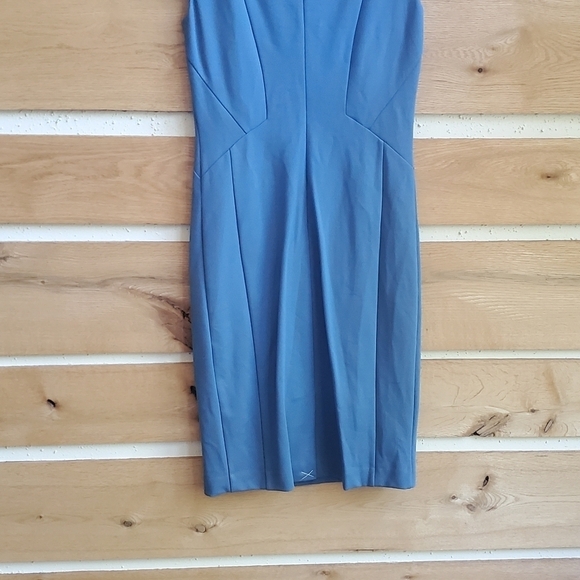 Brooks Brothers Sculpted Neckline Sheath Ponte Knit Meshed Lined Sz 4 Dress - Picture 2 of 11